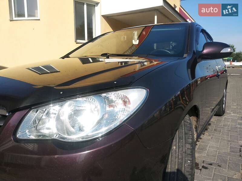 Седан Hyundai Elantra 2010 в Вінниці