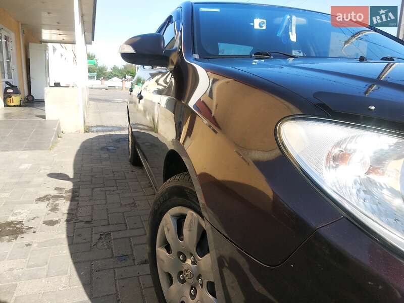 Седан Hyundai Elantra 2010 в Вінниці