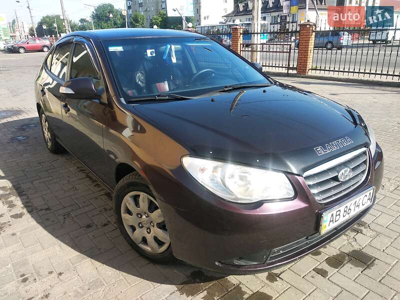 Седан Hyundai Elantra 2010 в Вінниці