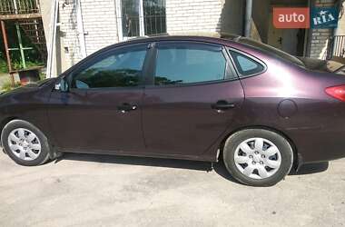 Седан Hyundai Elantra 2010 в Виннице