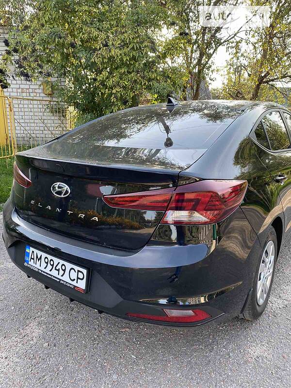 Hyundai Elantra