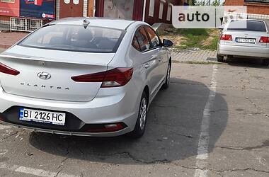 Седан Hyundai Elantra 2019 в Кобеляках