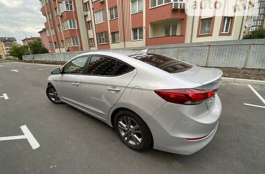 Седан Hyundai Elantra 2016 в Подільську