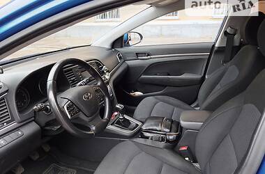 Седан Hyundai Elantra 2016 в Коростені