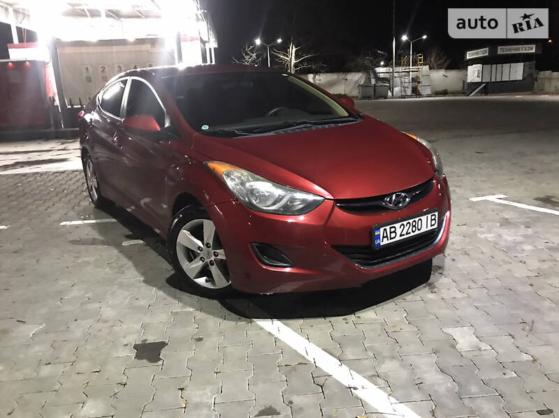 Седан Hyundai Elantra 2012 в Виннице