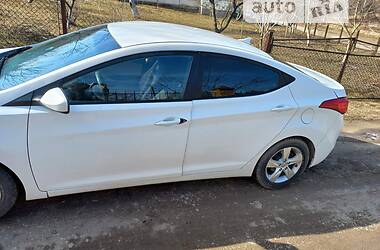 Другие легковые Hyundai Elantra 2013 в Тернополе