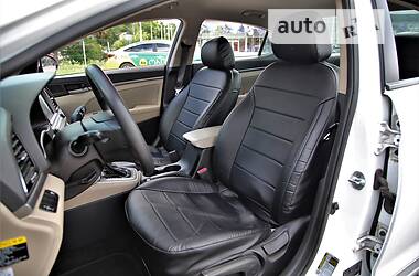 Седан Hyundai Elantra 2016 в 