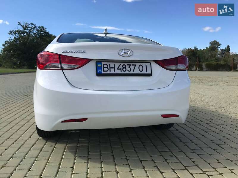 Седан Hyundai Elantra 2013 в Одессе