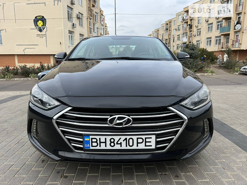 Седан Hyundai Elantra 2018 в Одессе