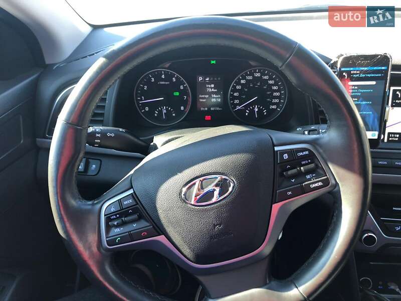 Hyundai Elantra 2016