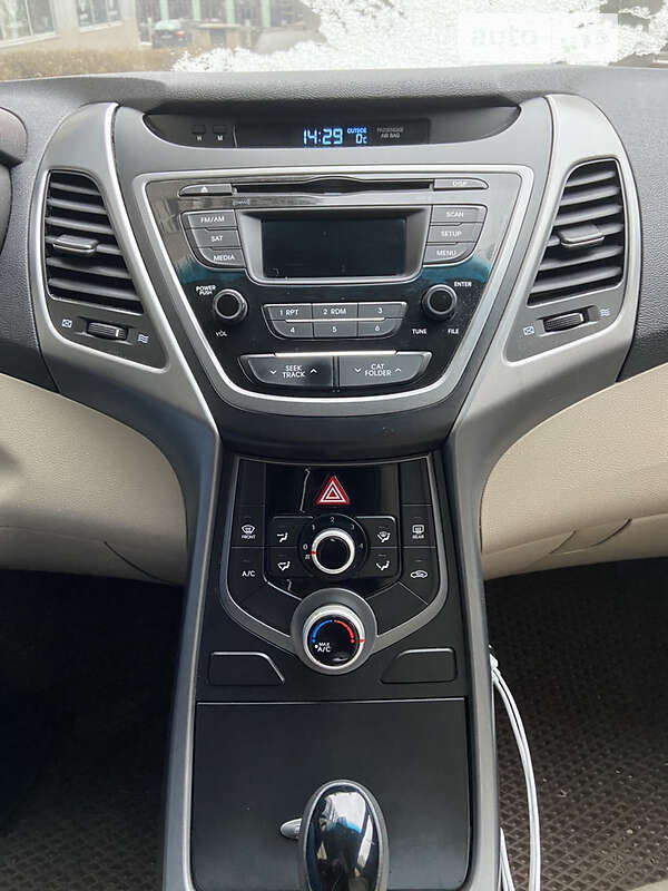 Седан Hyundai Elantra 2014 в Одессе