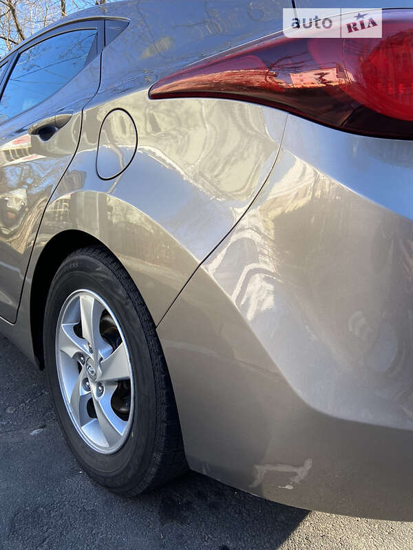 Седан Hyundai Elantra 2014 в Одессе