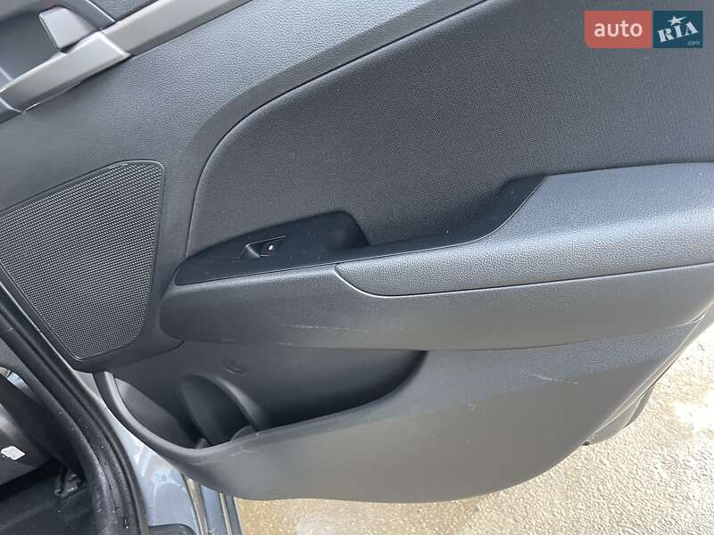 Седан Hyundai Elantra 2018 в Киеве