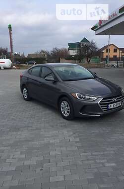 Седан Hyundai Elantra 2017 в 