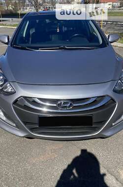 Хэтчбек Hyundai Elantra 2014 в 