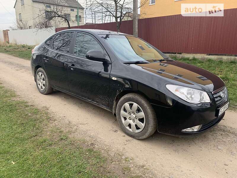 Седан Hyundai Elantra 2008 в Львове