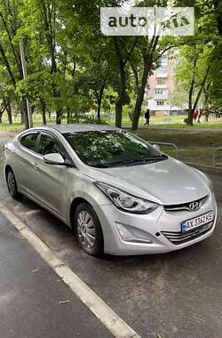 Седан Hyundai Elantra 2014 в Харькове