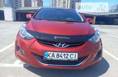 Седан Hyundai Elantra 2012 в Киеве