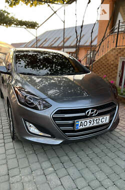 Хэтчбек Hyundai Elantra 2015 в Виноградове