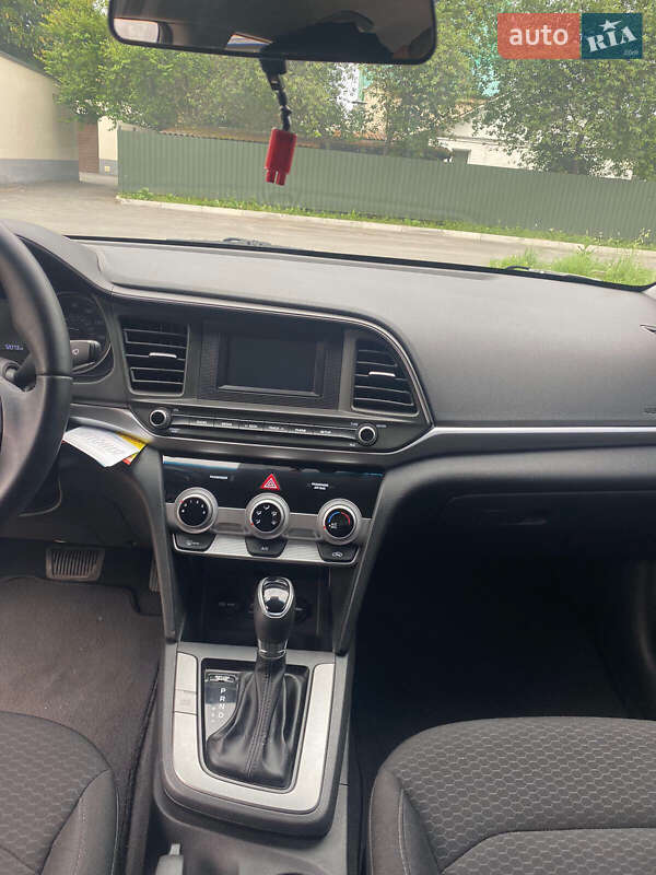 Седан Hyundai Elantra 2019 в Вінниці
