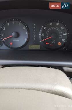 Седан Hyundai Elantra 2003 в 