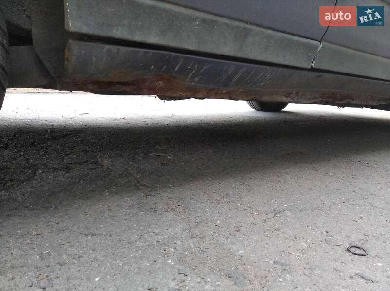 Седан Hyundai Elantra 1995 в Одессе фото 12 Седан Hyundai Elantra 1995 в Одессе