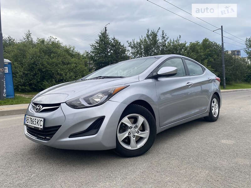 Седан Hyundai Elantra 2015 в 