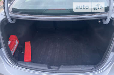 Седан Hyundai Elantra 2015 в 