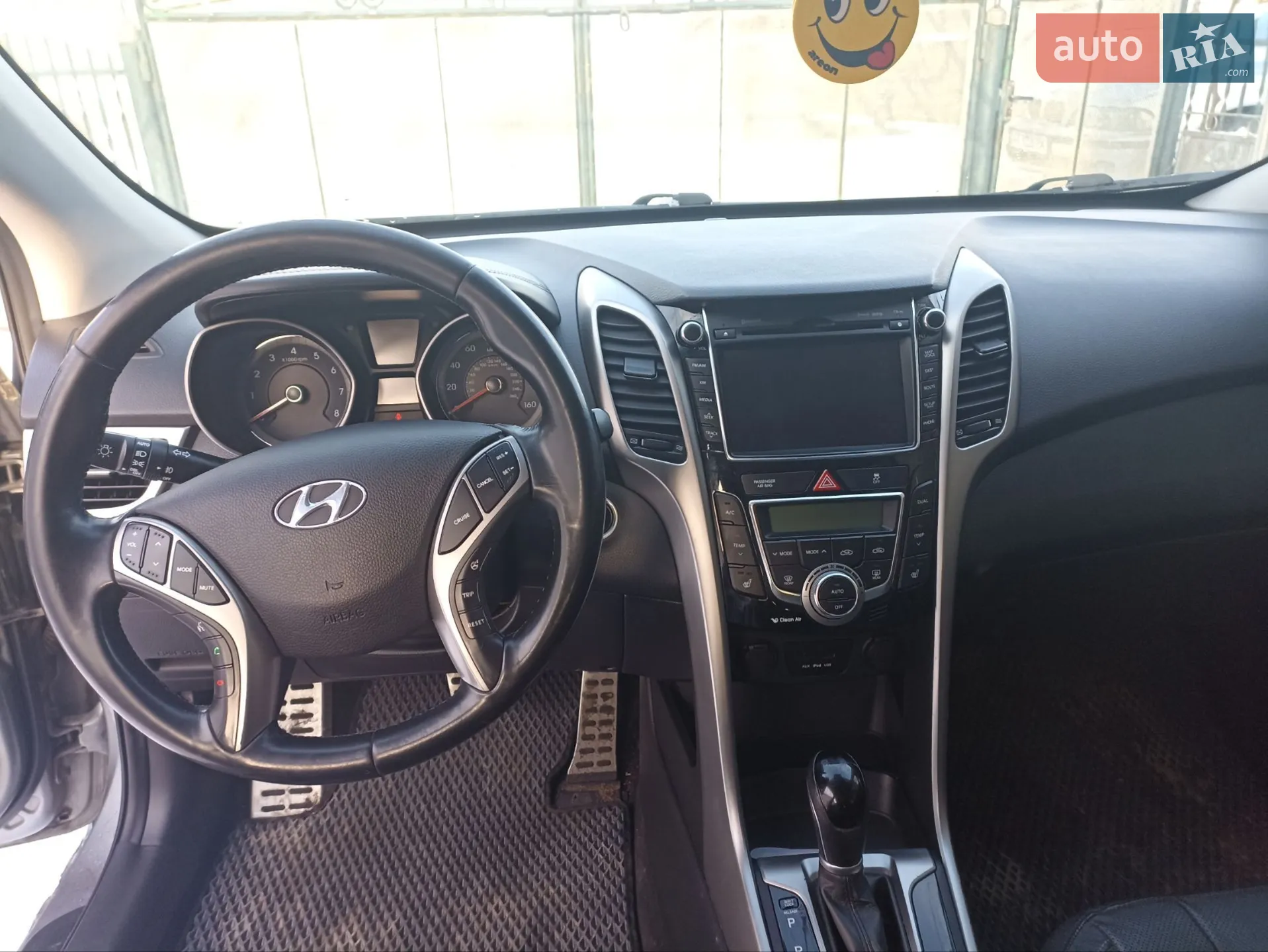 2013 Hyundai Elantra - мініатюра 3
