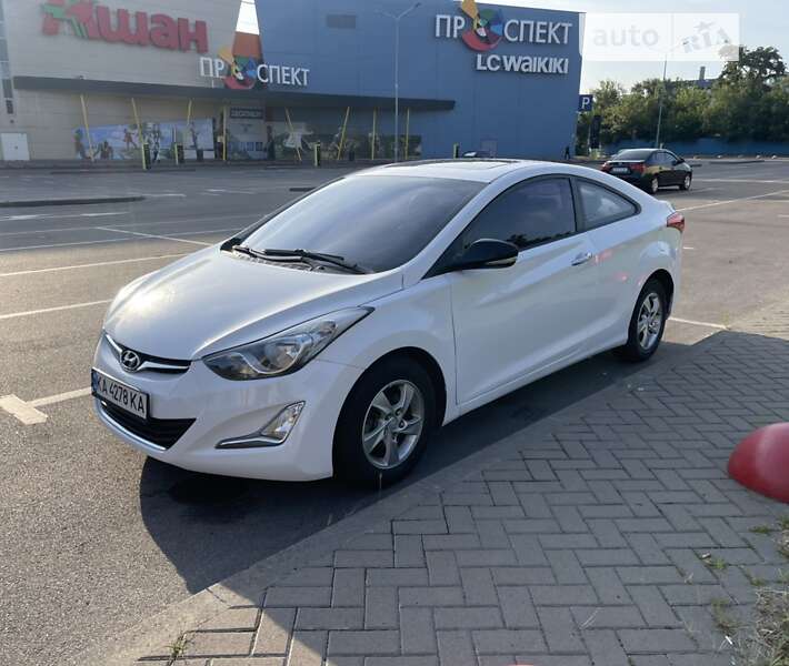 Купе Hyundai Elantra 2014 в Киеве