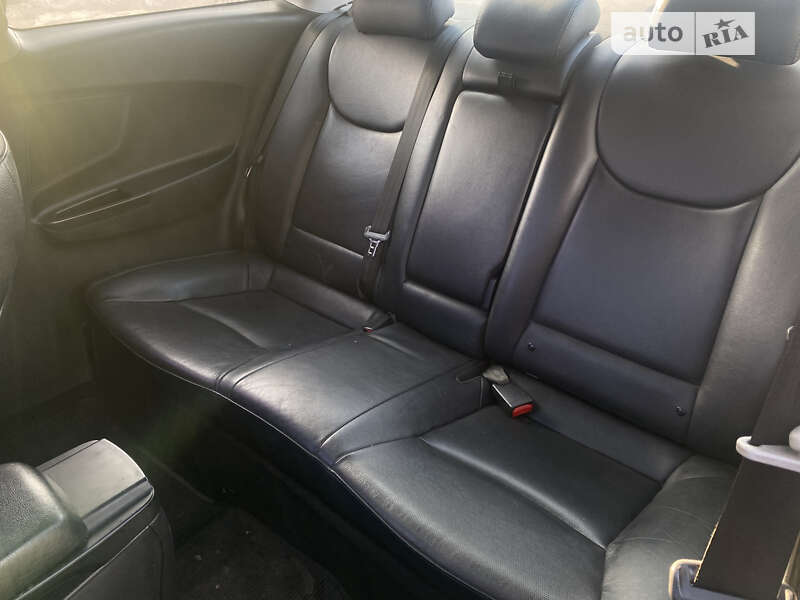 Купе Hyundai Elantra 2014 в Киеве