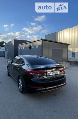 Седан Hyundai Elantra 2016 в 