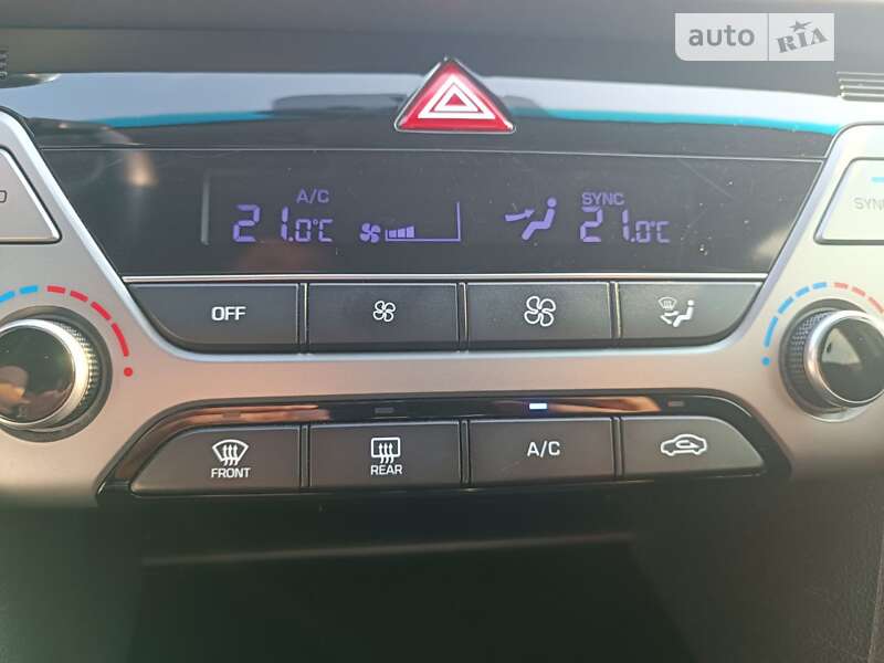 Седан Hyundai Elantra 2018 в Хмельницком