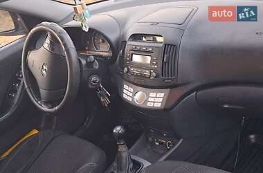 Седан Hyundai Elantra 2008 в Одессе