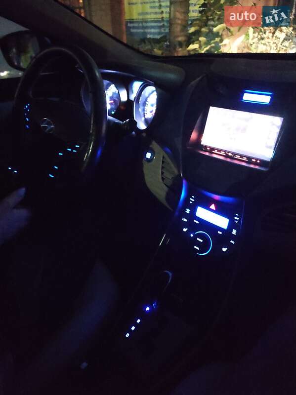 Седан Hyundai Elantra 2012 в Кропивницком