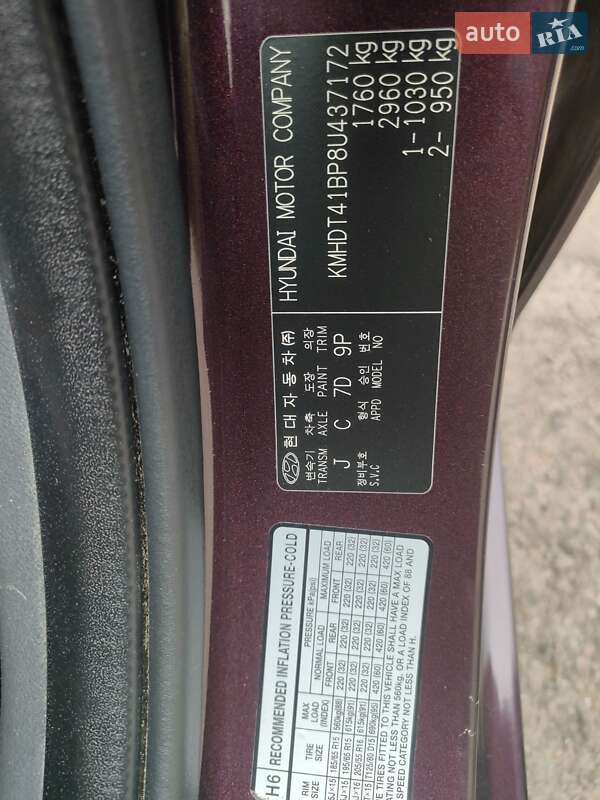 Седан Hyundai Elantra 2008 в Львові