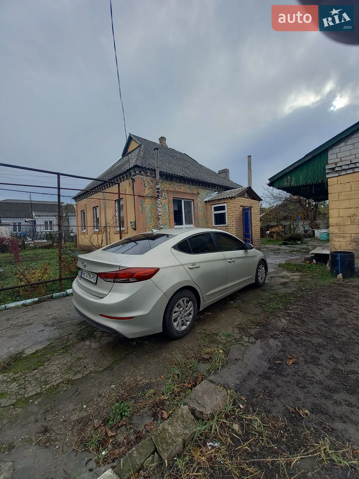 2017 Hyundai Elantra - мініатюра 5