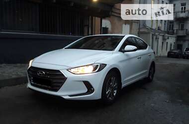 Седан Hyundai Elantra 2018 в Дніпрі