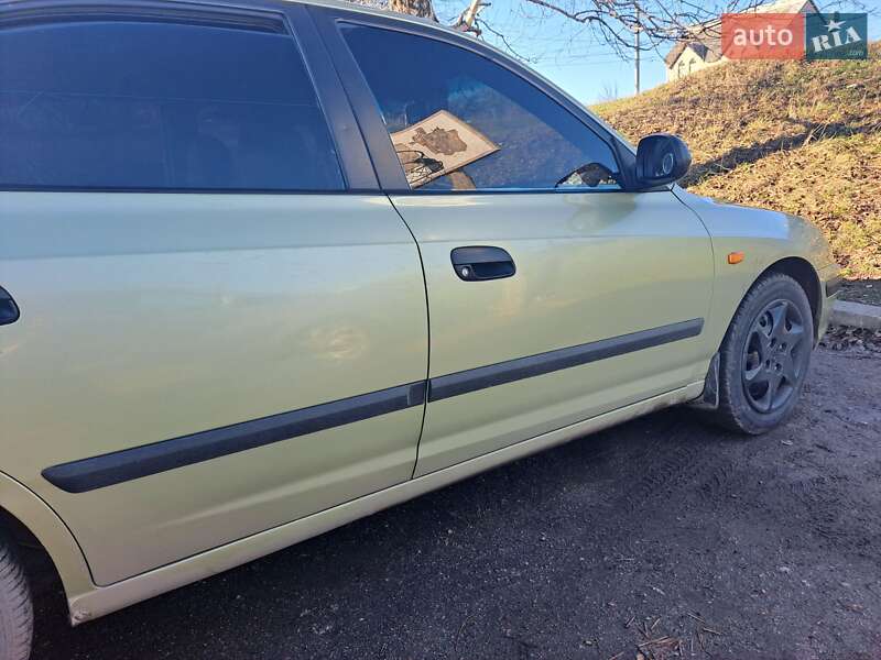 Седан Hyundai Elantra 2004 в Кропивницком
