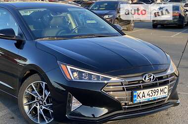 Седан Hyundai Elantra 2019 в Києві