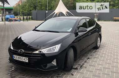 Седан Hyundai Elantra 2019 в Харкові