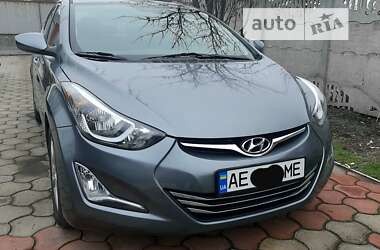 Седан Hyundai Elantra 2015 в Дніпрі