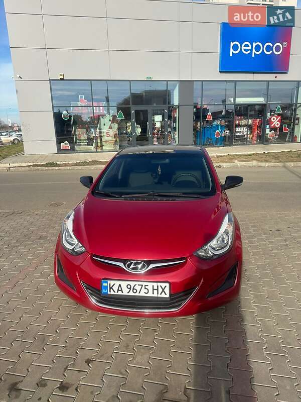 Седан Hyundai Elantra 2014 в Черновцах