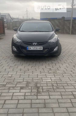 Седан Hyundai Elantra 2012 в Ровно
