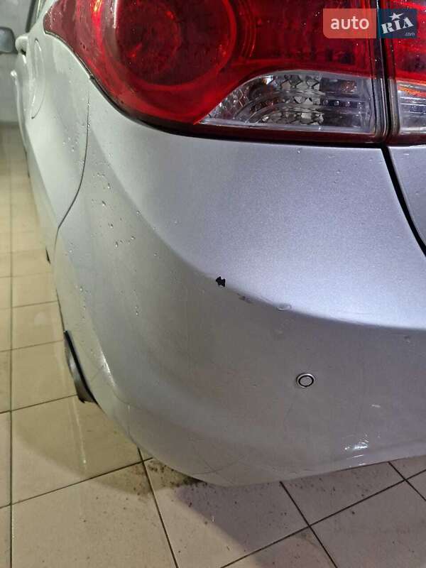 Седан Hyundai Elantra 2012 в Измаиле