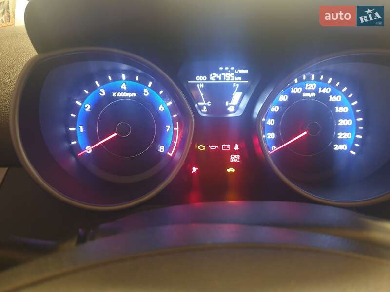 Седан Hyundai Elantra 2013 в Одессе