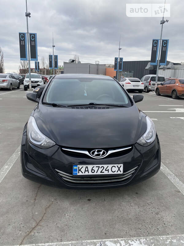Седан Hyundai Elantra 2015 в Києві