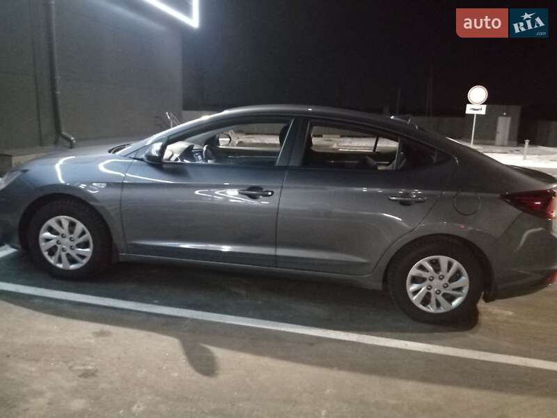 Седан Hyundai Elantra 2019 в Киеве фото 5 Седан Hyundai Elantra 2019 в Киеве