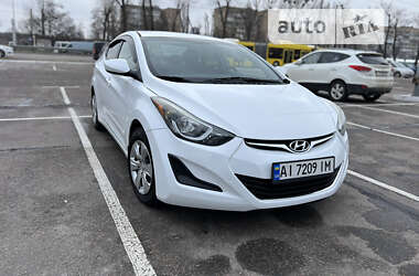 Седан Hyundai Elantra 2015 в Киеве