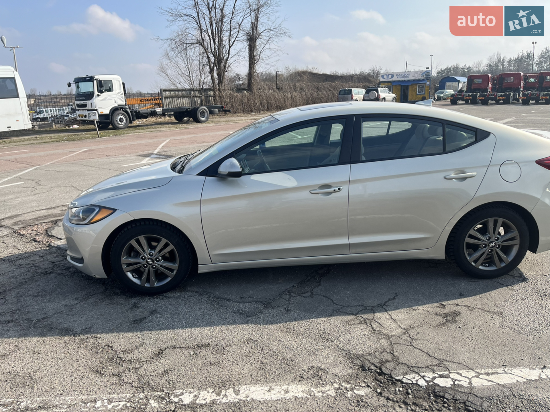 2017 Hyundai Elantra - мініатюра 6
